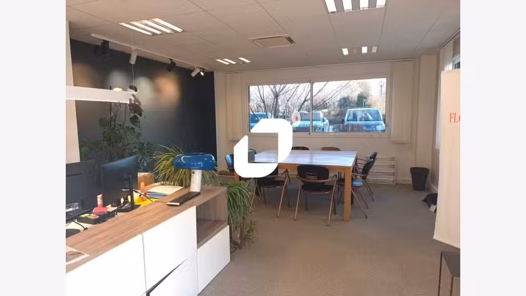 A louer Bureaux 444m² Wasquehal