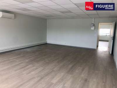Bureaux 134m² divis. à louer Zone du Tubé à Istres