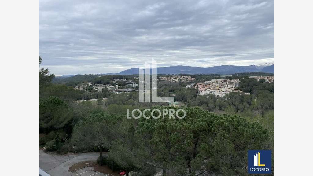 Bureaux à partir 270m² à louer à Sophia Antipolis