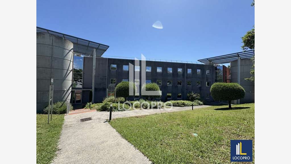 Bureaux de 151 à 271m² à louer à Sophia Antipolis