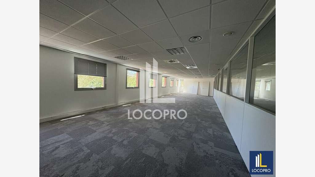 Bureaux de 151 à 271m² à louer à Sophia Antipolis