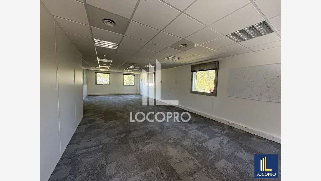 Bureaux de 151 à 271m² à louer à Sophia Antipolis