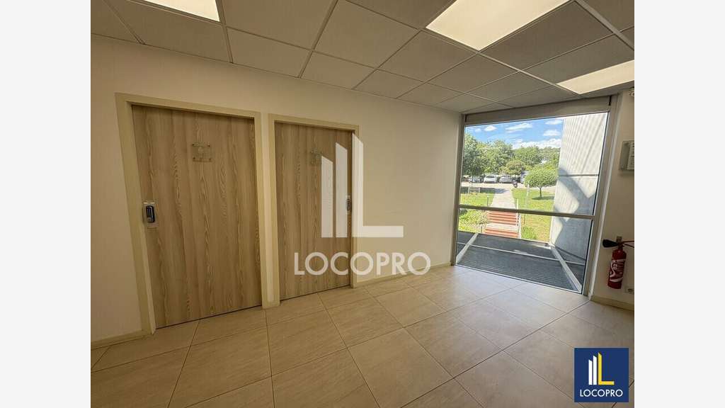 Bureaux de 151 à 271m² à louer à Sophia Antipolis