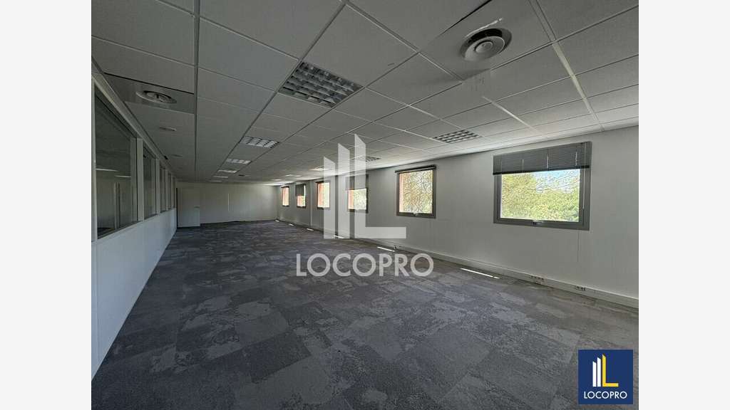 Bureaux de 151 à 271m² à louer à Sophia Antipolis