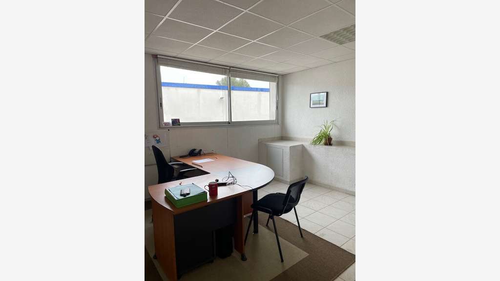 A louer bureaux de 118m² à Penne-sur-Huveaune