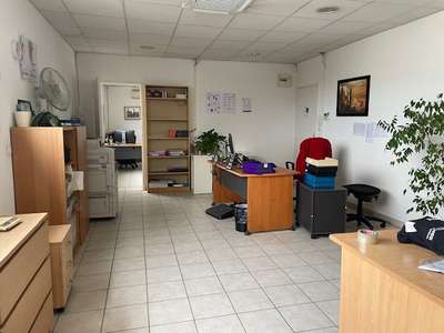 A louer bureaux de 118m² à Penne-sur-Huveaune