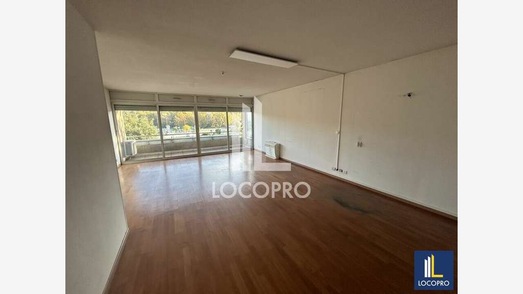 Bureaux de 129m² à louer à Villeneuve-Loubet