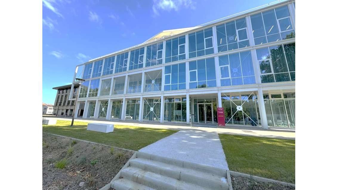 Loue bureaux 12m² en hôtel entreprises au Creusot