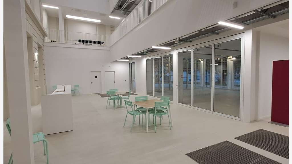 Loue bureaux 12m² en hôtel entreprises au Creusot
