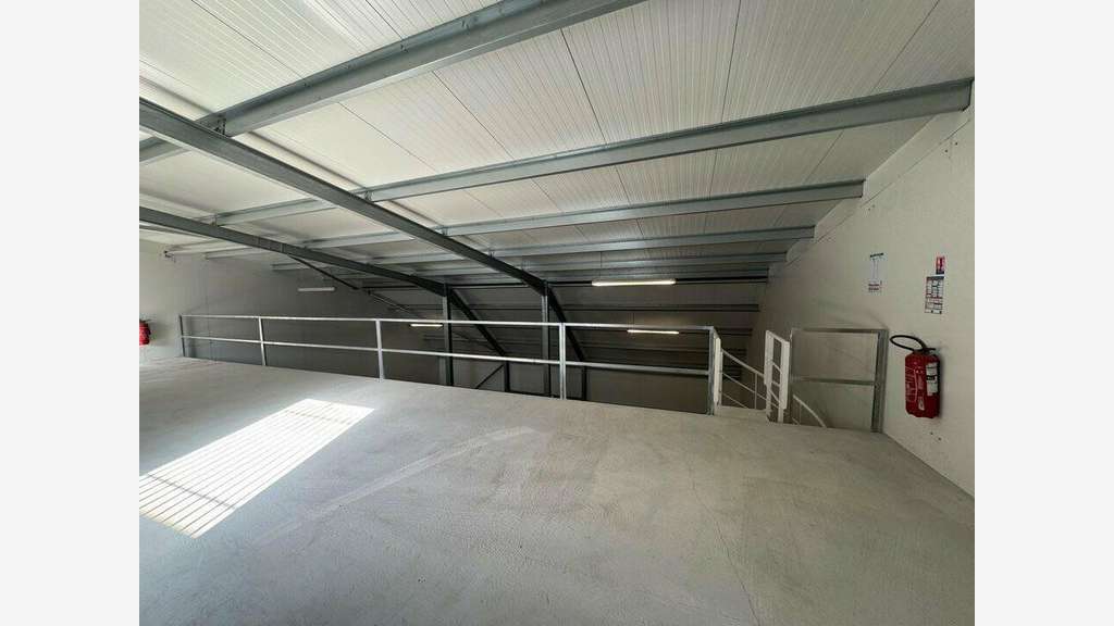 Local 278m² à louer secteur Gémenos / Aubagne
