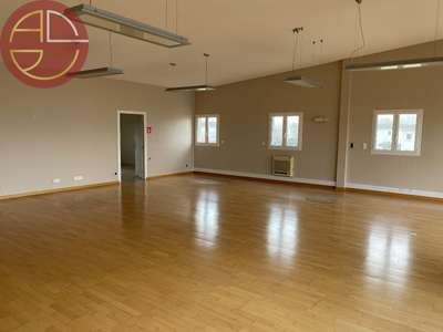 Loue bureaux activité 1350m² à Tournefeuille Pahin
