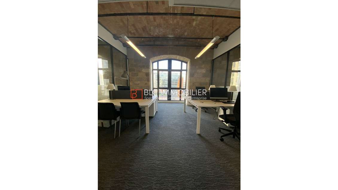 Loue bureaux de 143m² à Marseille 2 La Joliette