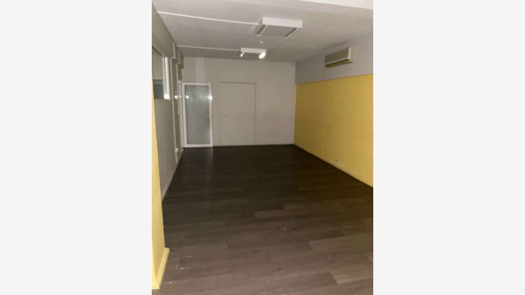 A louer bureaux 150m² parking en Martinique