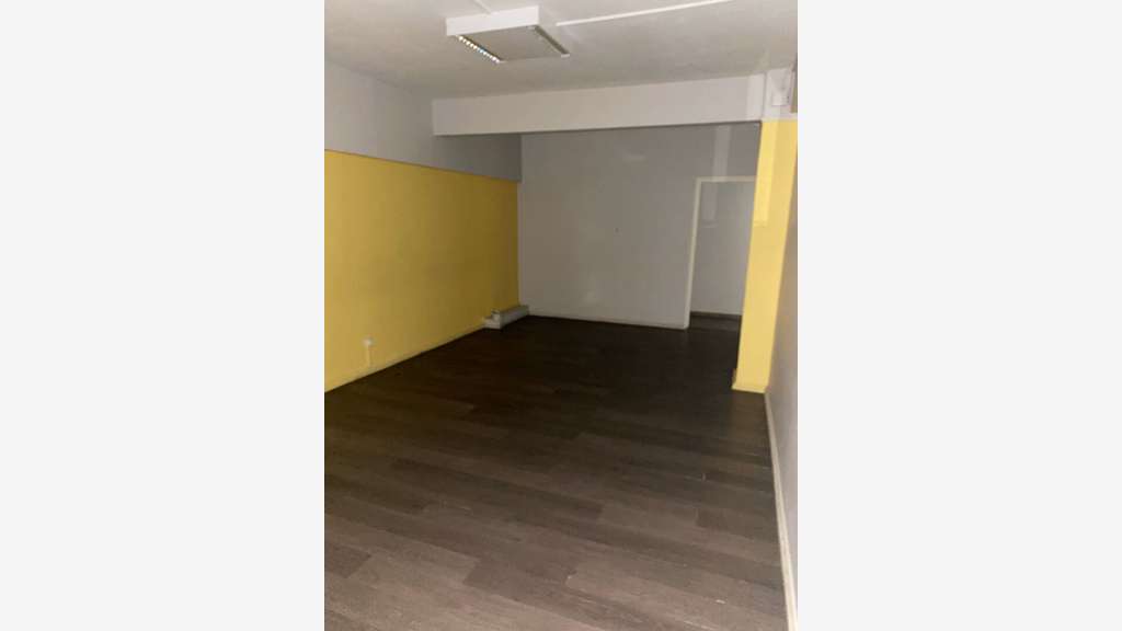 A louer bureaux 150m² parking en Martinique