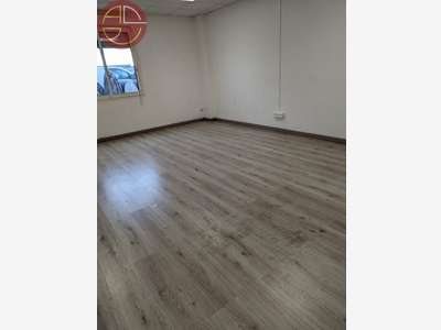 Loue bureaux de 150m² en zic à Labarthe sur Leze