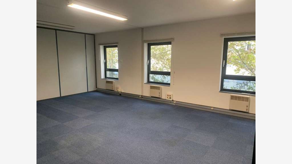 bureaux à LOUER VILLEURBANNE