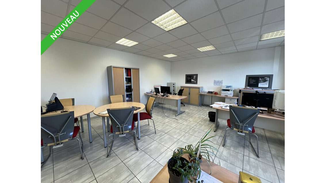 A louer bureaux neufs 45m² R+1 à Valence ZFU 