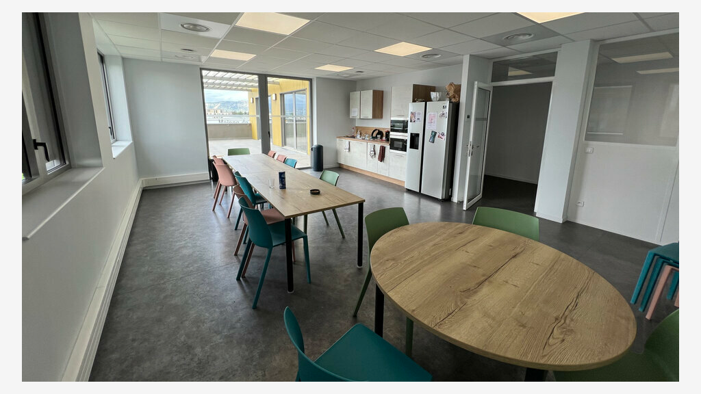 A louer bureaux 427m² Valence Plateau de Lautagne