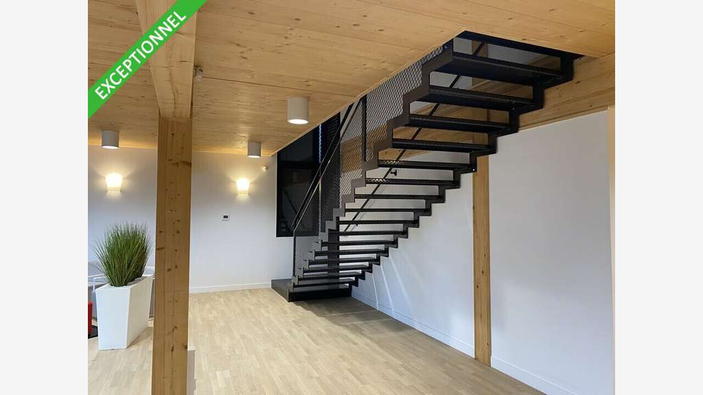 A louer bureaux 272m² à Beaumont ZA Clairac