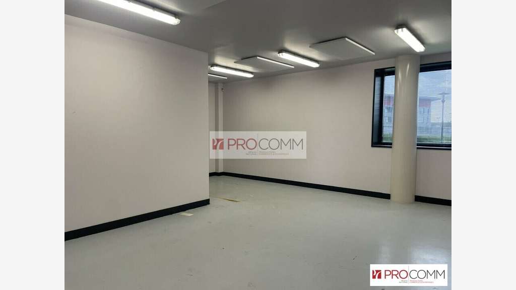 A louer bureaux 500m² RDC à Chartres