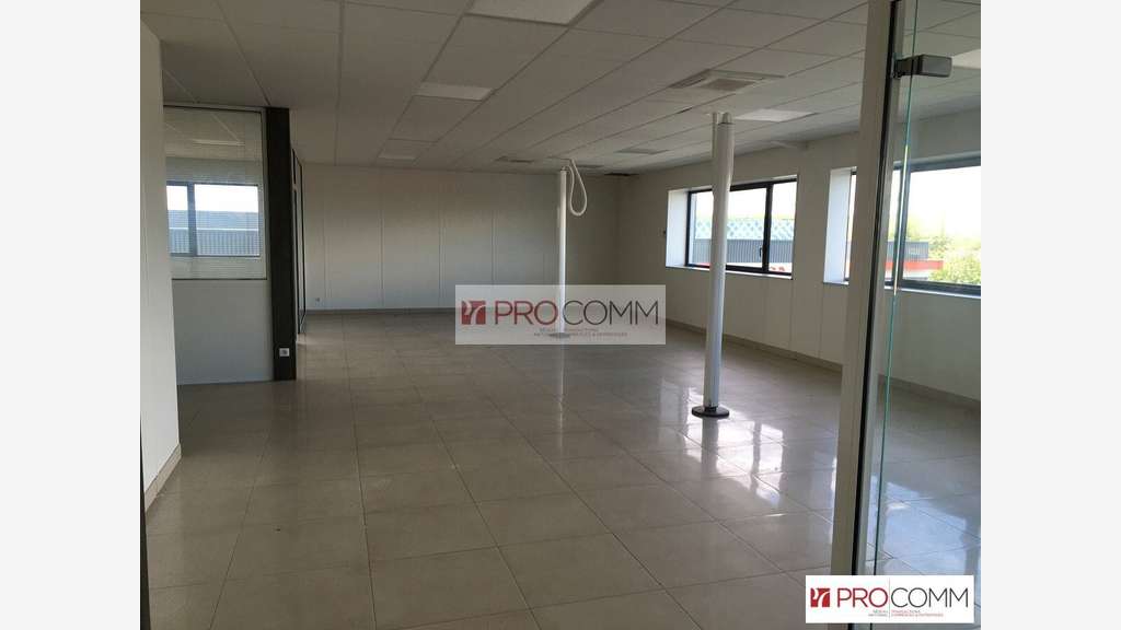 A louer bureaux 149m² R+1 avec ascenseur Chartres