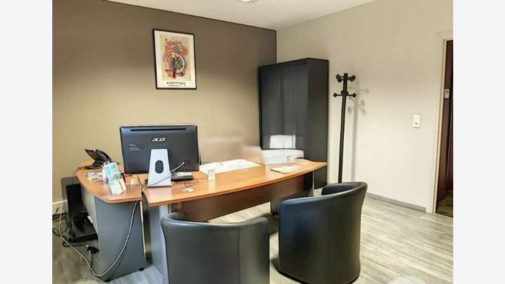 A louer bureaux de 313m² à Brive-la-Gaillarde