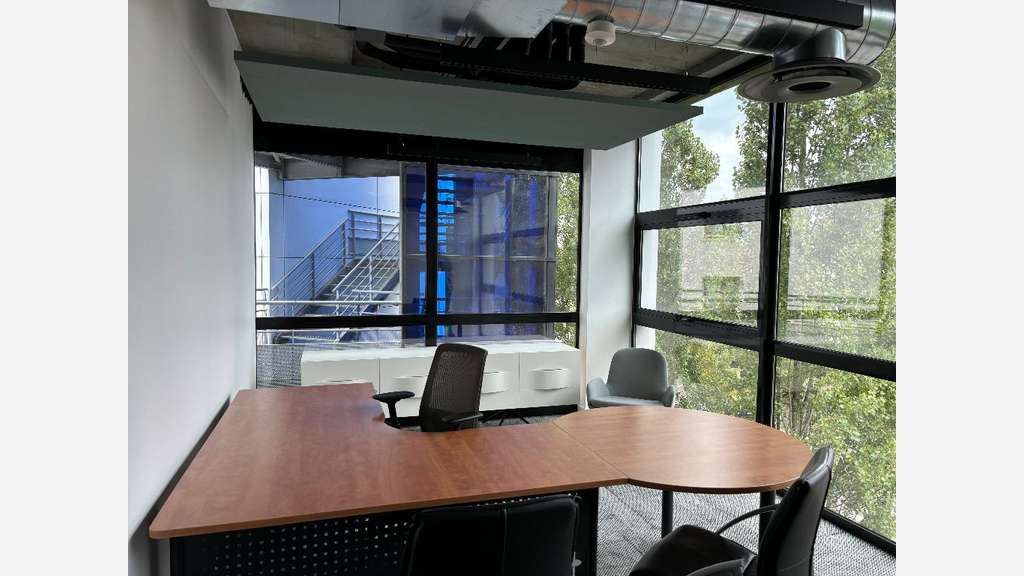 A louer bureaux de 335m² à Annecy proche lac