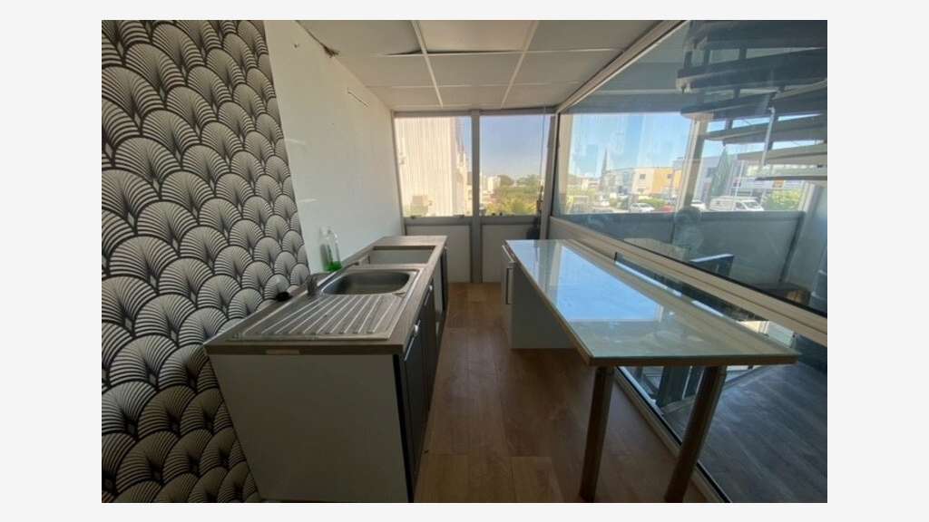 A louer bureaux 140m² à Mauguio Fréjorgues Ouest