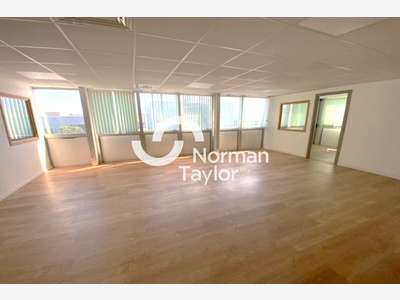 A louer bureaux 140m² à Mauguio Fréjorgues Ouest