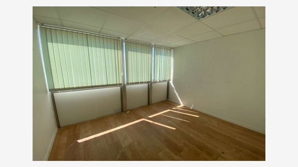 A louer bureaux 140m² à Mauguio Fréjorgues Ouest