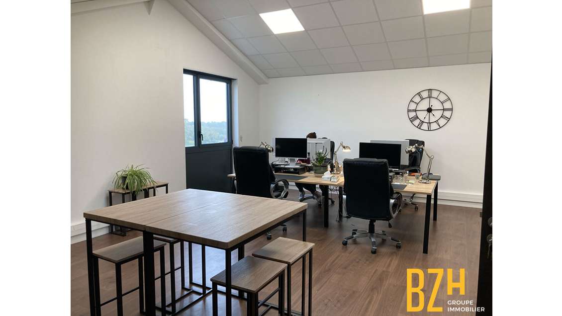 A louer bureaux de 40m² + parking à Vannes