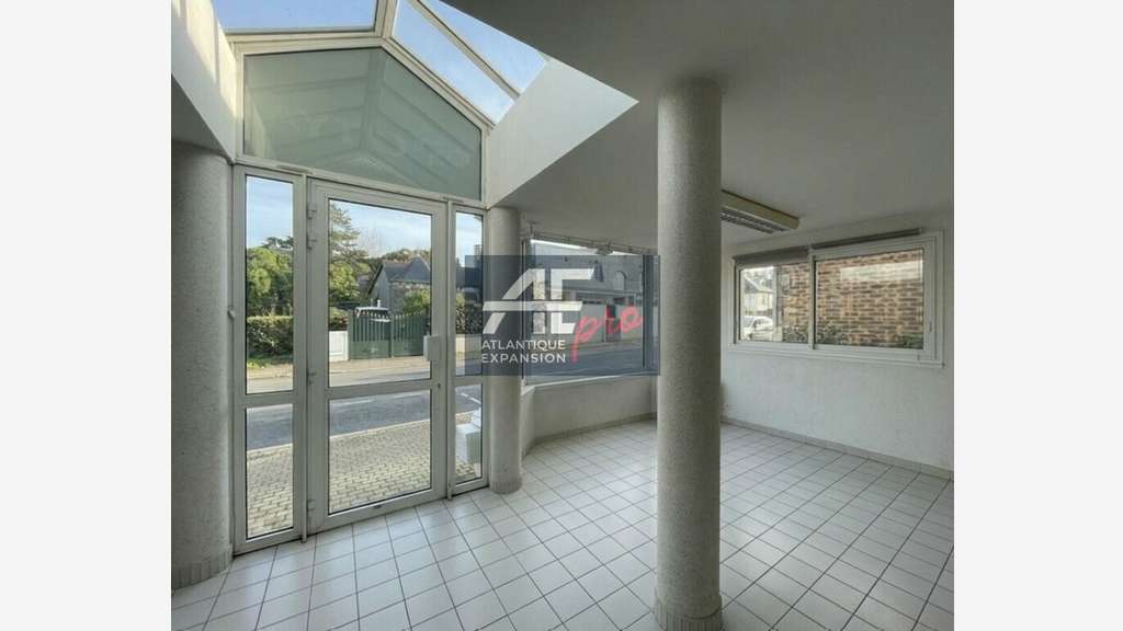 A louer bureaux 70m² double vitrine à Pornichet
