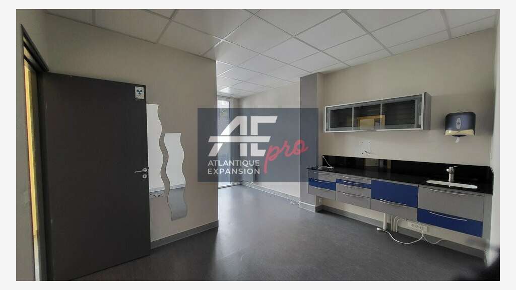 A louer bureaux 82m² à Saint-Nazaire centre