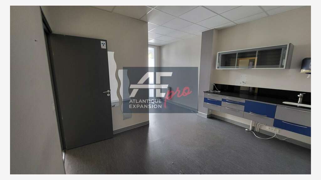 A louer bureaux 82m² à Saint-Nazaire centre