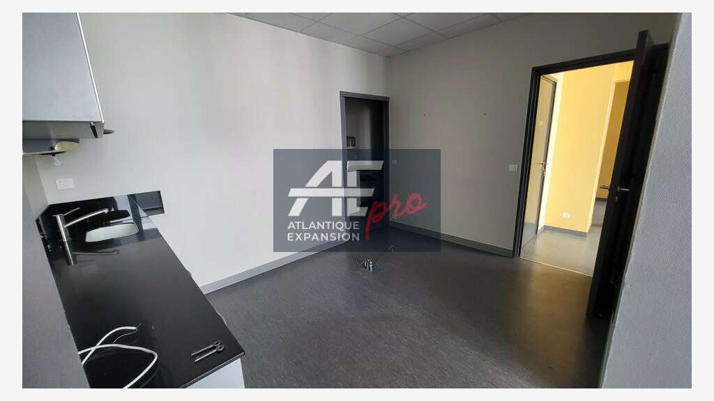A louer bureaux 82m² à Saint-Nazaire centre