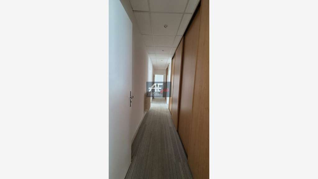 A louer bâtiment de bureaux 307m² à Saint-Nazaire