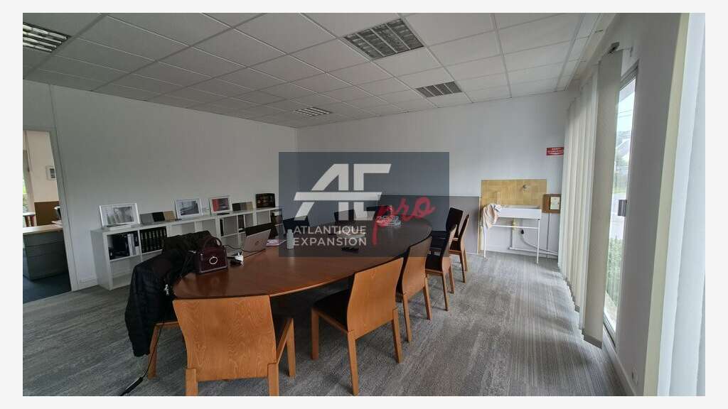 A louer bâtiment de bureaux 307m² à Saint-Nazaire