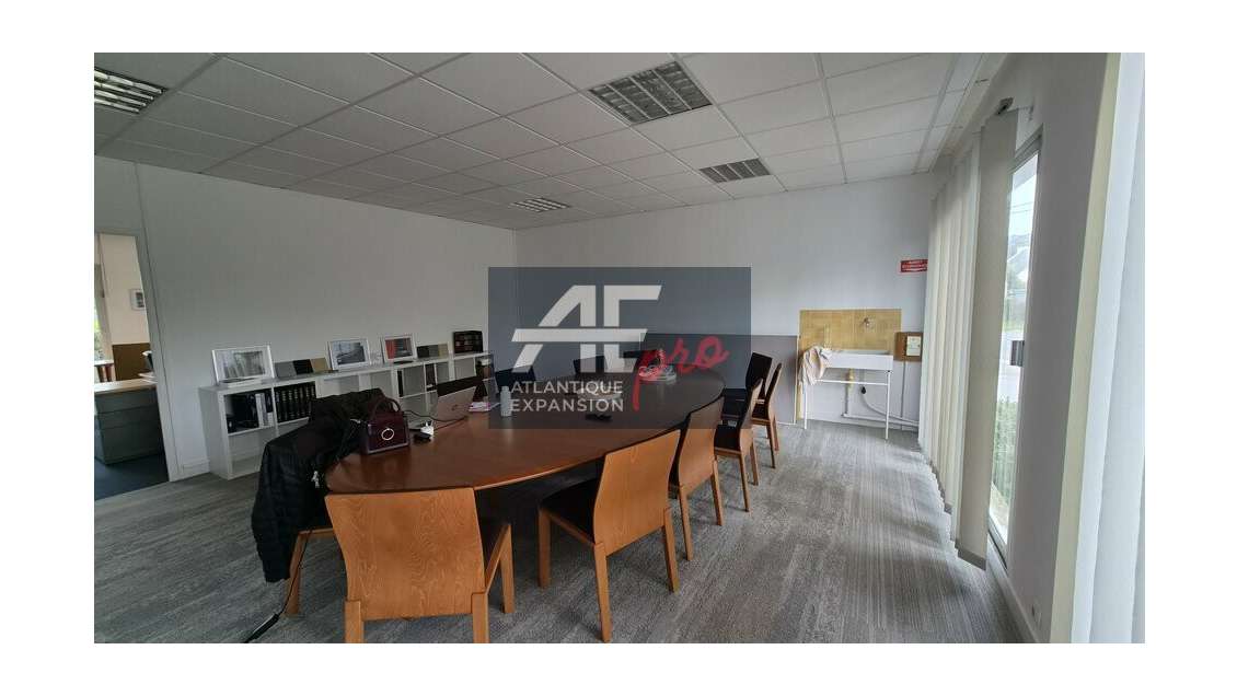 A louer bâtiment de bureaux 307m² à Saint-Nazaire