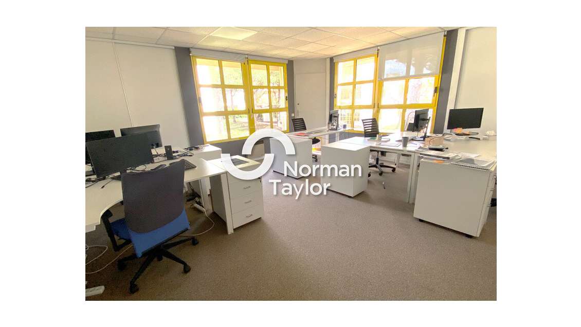 A louer bureaux de 457m² à Montpellier Millénaire