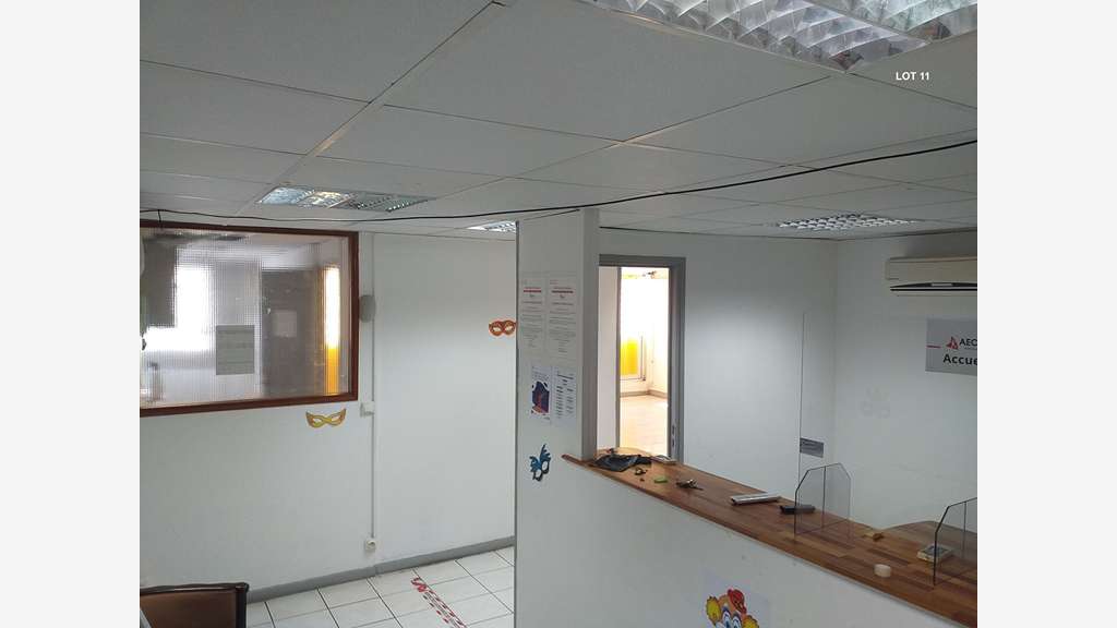A louer bureaux 50m² & 80m² Fort de France Kerlys
