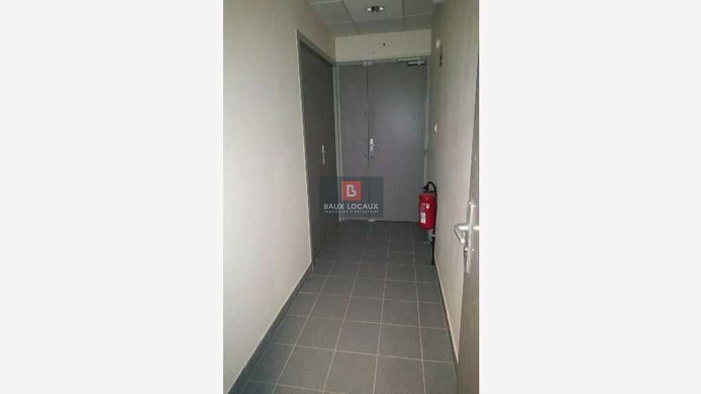 A louer bureaux de 60m² proche zc capsud Avignon