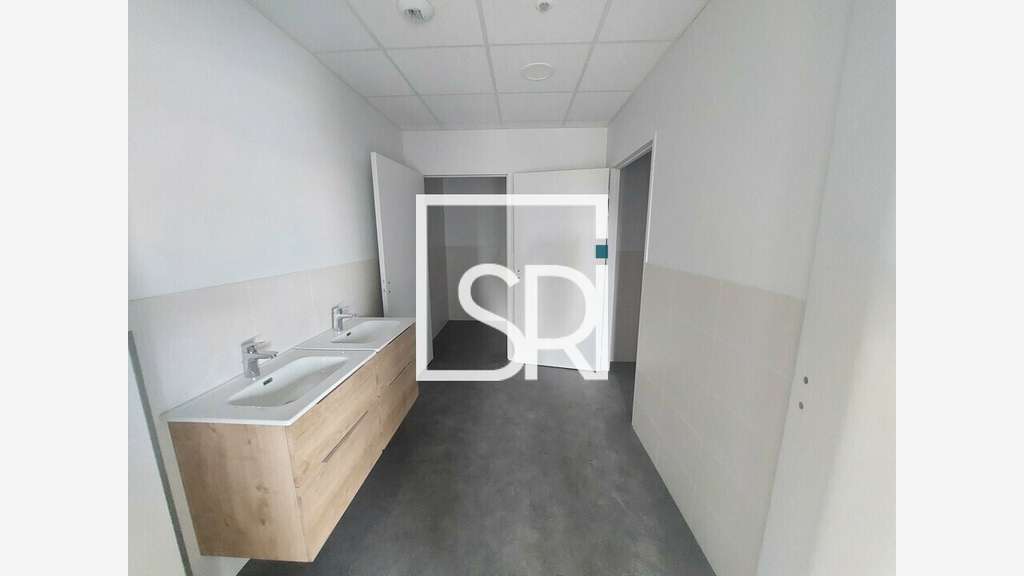 A louer bureaux 125m² à Clermont-Ferrand Brézet