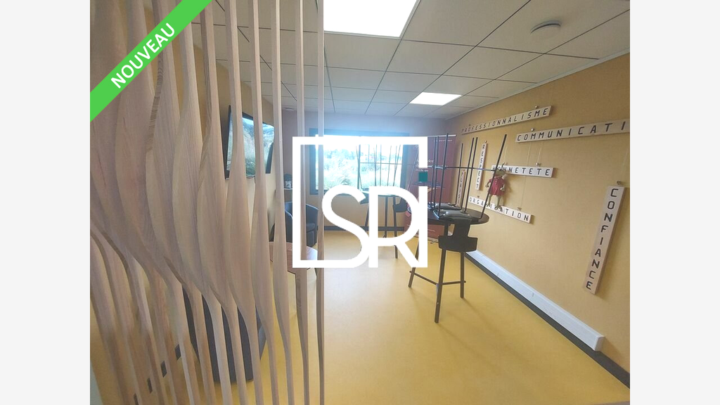 A louer bureaux 225m² dans bâtiment neuf à Thiers