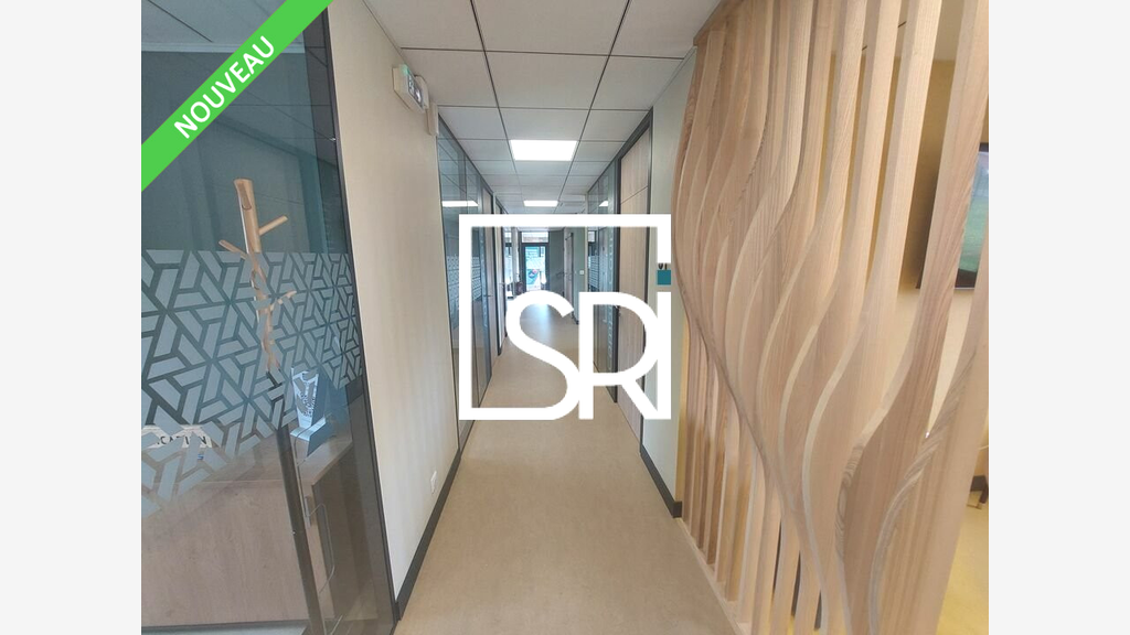 A louer bureaux 225m² dans bâtiment neuf à Thiers