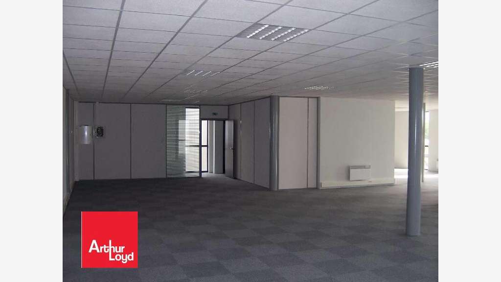 Loue bureaux 66m² au 1er étage Chartres Bois Paris