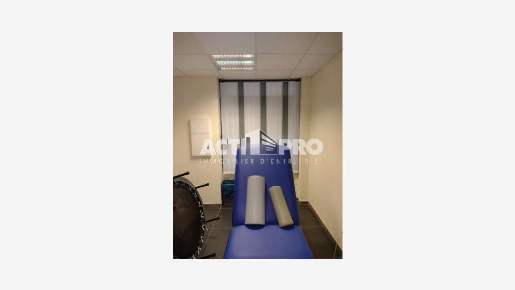 À louer bureaux de 66 m² à Perpignan