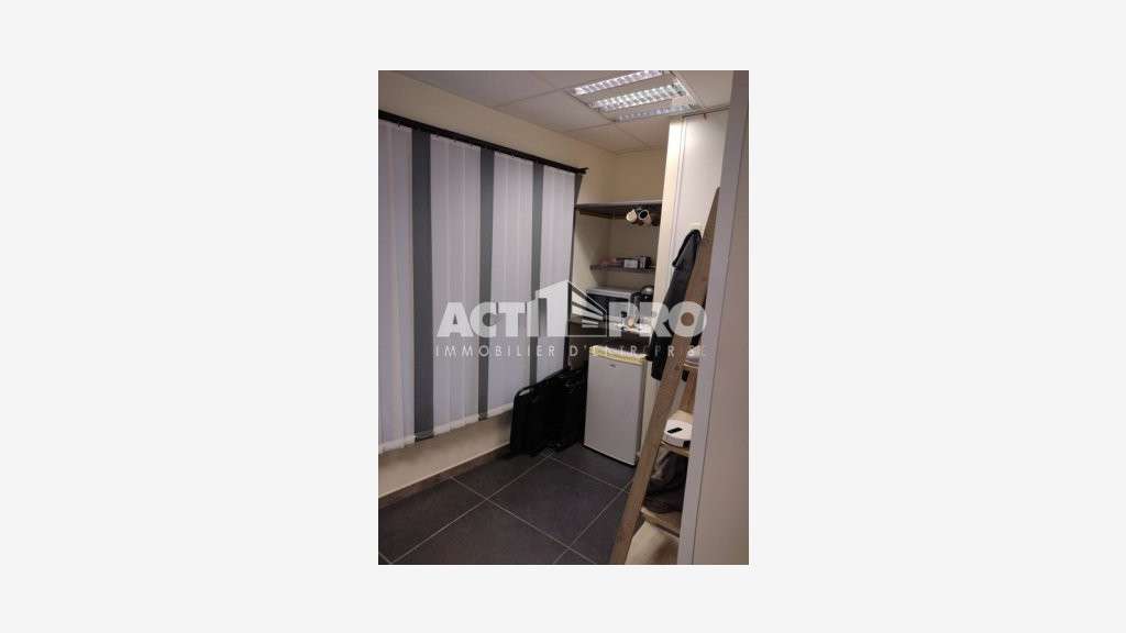 À louer bureaux de 66 m² à Perpignan