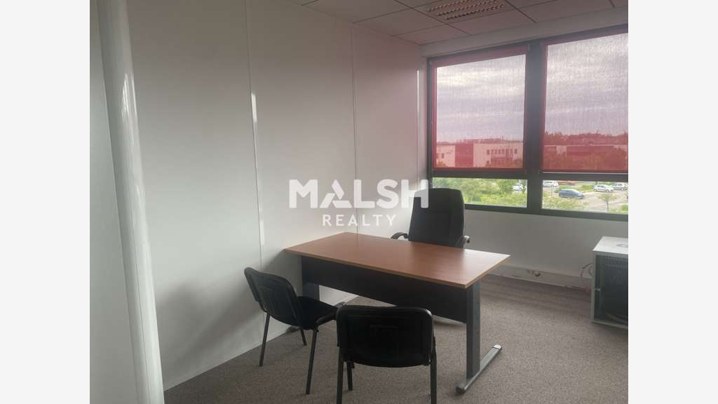 Bureaux de 681m² divisibles à louer à Saint Priest