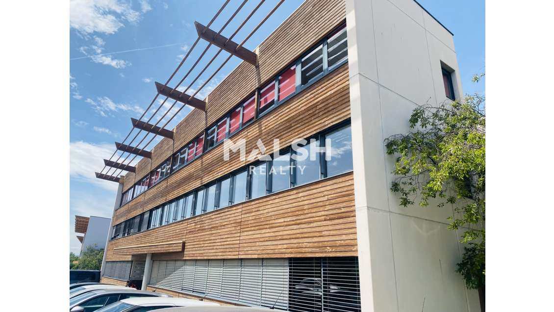 Bureaux de 681m² divisibles à louer à Saint Priest