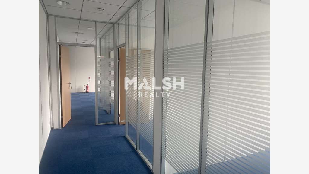 Bureaux de 681m² divisibles à louer à Saint Priest